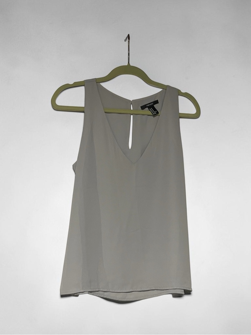 Forever 21 Light Gray V-Neck Sleeveless Camisole
